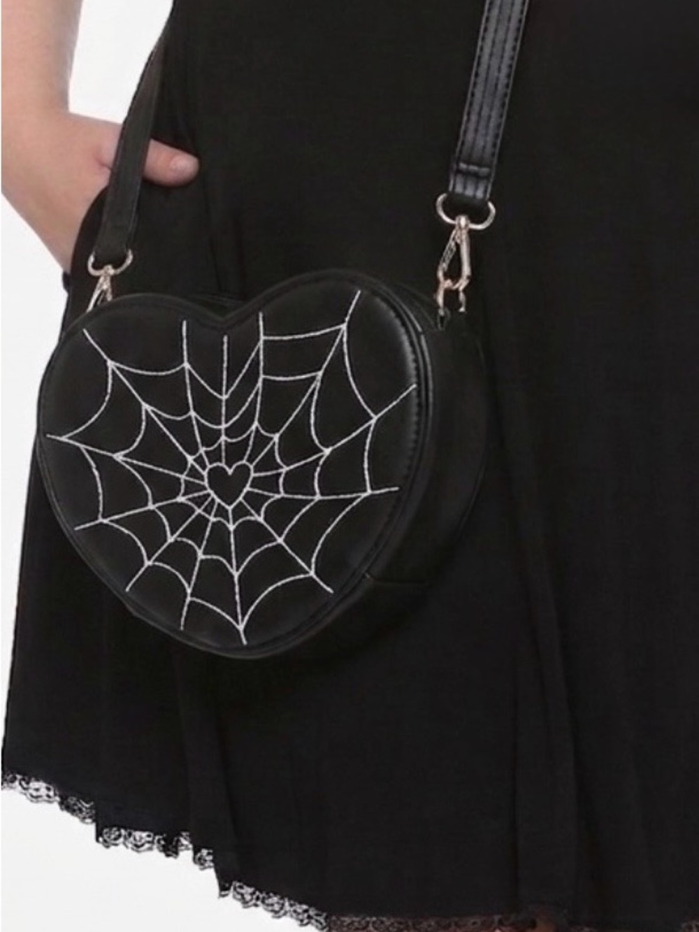 Spiderweb Stitching Heart-Shaped Black Crossbody Bag. Whimsigoth, Alternative 🖤